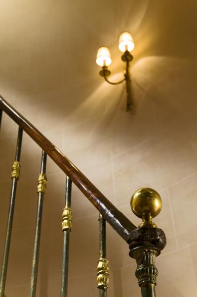Grand Hotel de l'Univers - Hotel y Servicios